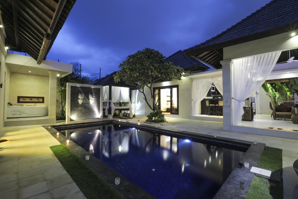 Blue Marlin Legian Villa Экстерьер фото